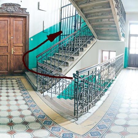 Vintage Apartment 2 Rooms With Balcony Lviv Ngoại thất bức ảnh