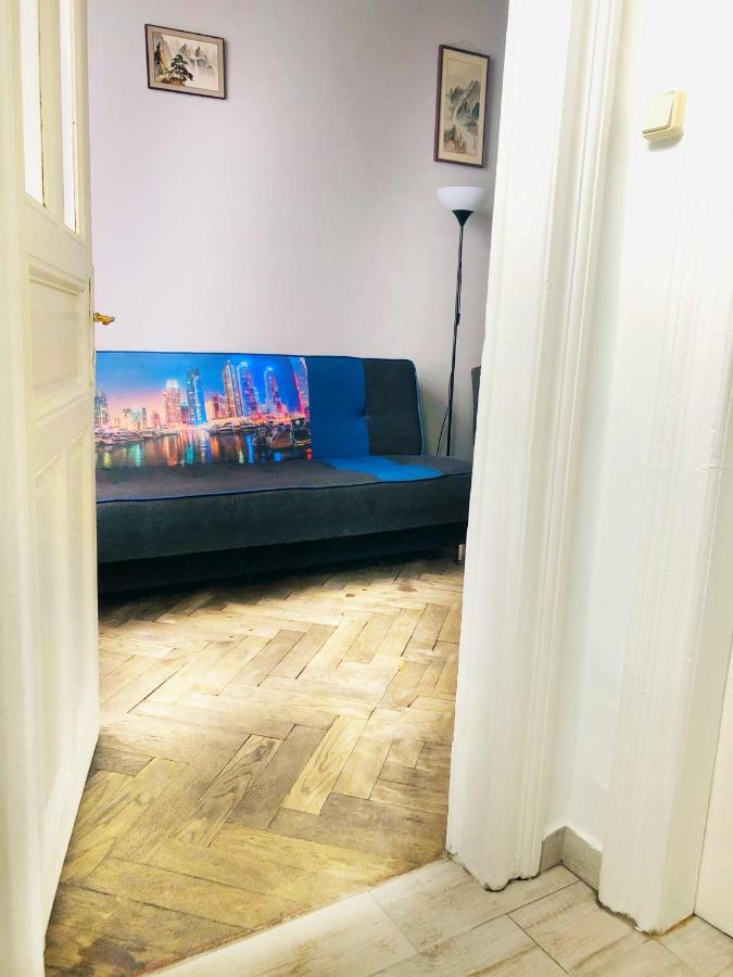 Vintage Apartment 2 Rooms With Balcony Lviv Ngoại thất bức ảnh